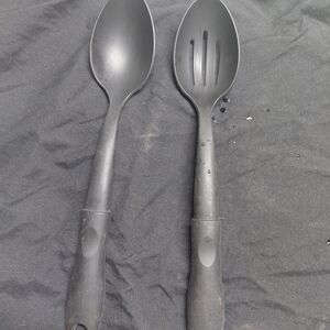 Black Serving Spoon and Slotted Spoon Set
